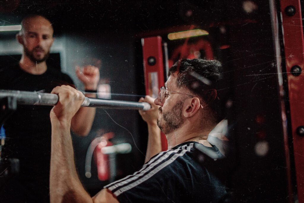 Un coach privé unique pour un entraînement sportif sur mesure à domicile, adapté à vos objectifs spécifiques sur Paris & Île-de-France